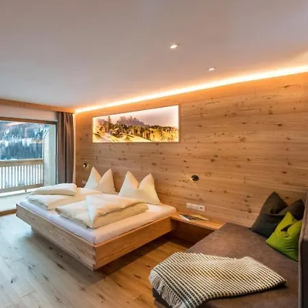 Unterkantiolerhof * Funes (Bolzano)